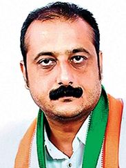 ડેર અમરીશભાઈ જીવાભાઈ