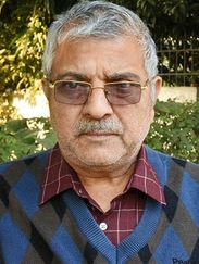 डॉ. धर्मवीर गांधी