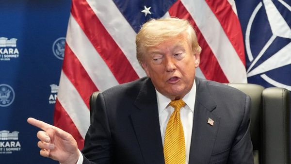 Bomb Them Like Never Before: Trump's Instructions To Hit Iran If Assassinated 	