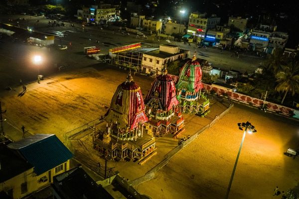 ଫଟୋ : ବାହୁଡିବେ ଚତୁର୍ଦ୍ଧାମୂରତି, ଭକ୍ତବତ୍ସଳ କାଳିଆ ପାଇଁ ରହିଛି ସମସ୍ତଙ୍କ ଅପେକ୍ଷା