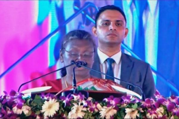 ରାଜଭବନରେ ରାଷ୍ଟ୍ରପତିଙ୍କୁ ନାଗରିକ ସମ୍ବର୍ଦ୍ଧନା