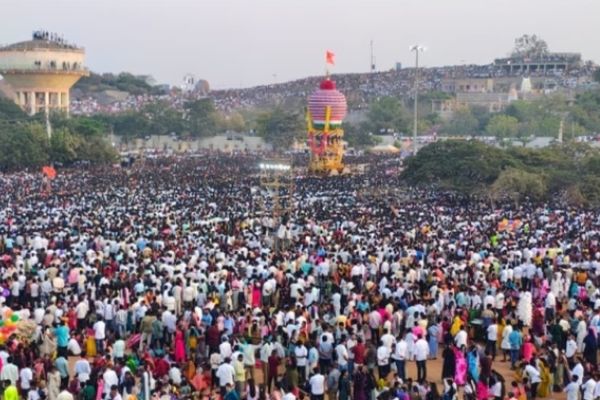 ಕೊಪ್ಪಳದ ಗವಿಮಠ ಜಾತ್ರೆಯಲ್ಲಿ ಜನವೋ ಜನ: ಮಹಾರಥೋತ್ಸವಕ್ಕೆ ಲಕ್ಷಾಂತರ ಭಕ್ತರು