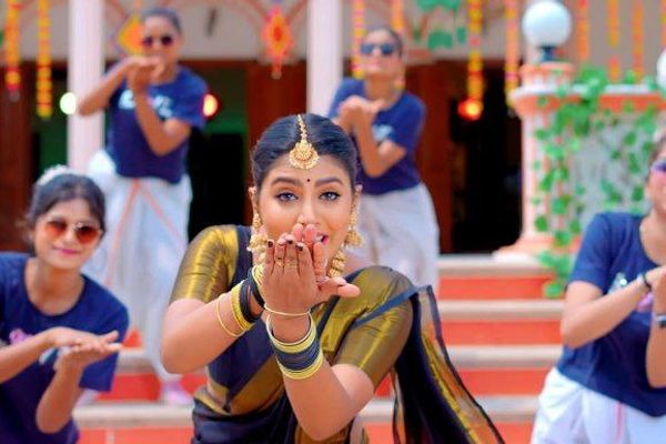 Bhojpuri Song: माही का नया गाना 'मुसुकिये प मरे लगले' रिलीज़, शिवानी सिंह ने बिखेरा आवाज़ का जादू