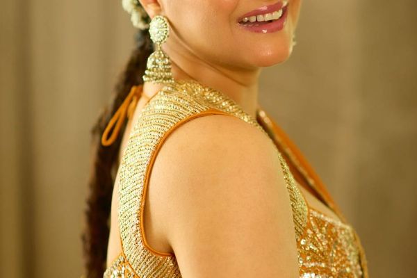 பிரபு தேவாவின் 'மின்சார கனவு' பட நடிகையை நியாபகம் இருக்கா? 52 வயதில் இப்போ எப்படி இருக்காங்கனு பாருங்க!