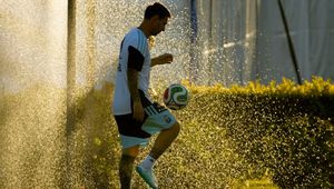 দেশের মাটিতে শেষ ম্যাচেও সপ্রতিভ মেসি, পাঁচ গোলে জয় আর্জেন্তিনার