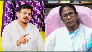 আসল তৃণমূল কংগ্রেস কার? কমিশনের নতুন সময়সীমা বাড়াতেই আরও তুঙ্গে উঠল রাজনৈতিক উত্তেজনা!