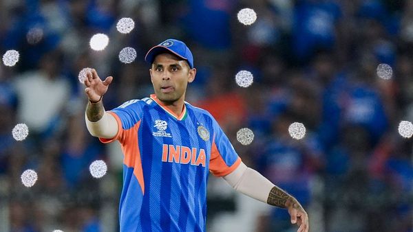 সূর্যকুমারের নয়া রেকর্ড, এক খাতায় ধোনি-রোহিতের সঙ্গে নাম তুললেন বিশ্বকাপজয়ী অধিনায়ক হয়ে