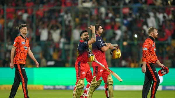 কোহলির ব্যাটে রয়্যাল চ্যালেঞ্জার্স বেঙ্গালুরুর দাপুটে শুরু, উড়ে গেল হায়দরাবাদ