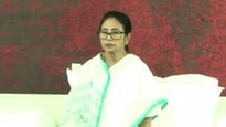 মেট্রো চ্যানেলে ধরনায় মমতা, বিজেপি ও নির্বাচন কমিশনের ষড়যন্ত্র ফাঁস করতে অস্ত্র ভোটার তালিকার 'মৃত'রাই 