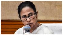 আমলা ও পুলিশ বদলি নিয়ে তীব্র সুর, জনতার প্রতিরোধ গড়ার ডাক মমতার