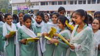 মাধ্যমিকের মেধা তালিকায় প্রথম ইসলামপুরের অভিরূপ ভদ্র, পাশের হারে শীর্ষে কালিম্পং