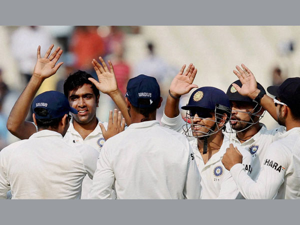 তিন দিনেই অপ্রত্যাশিত জয় ভারতের, সচিনের বিদায়লগ্নে বিষাদে ইডেন তিন দিনেই অপ্রত্যাশিত জয় ভারতের, সচিনের বিদায়লগ্নে বিষাদে ইডেন