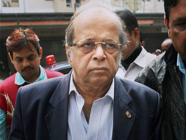 ইস্তফা দিলেন অশোক গঙ্গোপাধ্যায়, জনস্বার্থ মামলাও খারিজ করল আদালত ইস্তফা দিলেন অশোক গঙ্গোপাধ্যায়, জনস্বার্থ মামলাও খারিজ করল আদালত