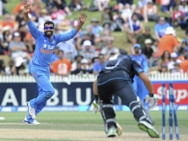 হ্যামিল্টনে গদিচ্যূতি হ্যামিল্টনে গদিচ্যূতি