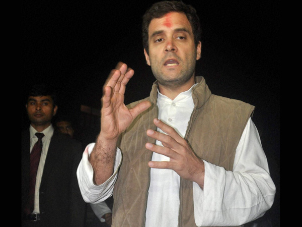 সরকারের কড়া সমালোচনায় বিরোধিরা