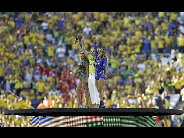 সমস্বরে