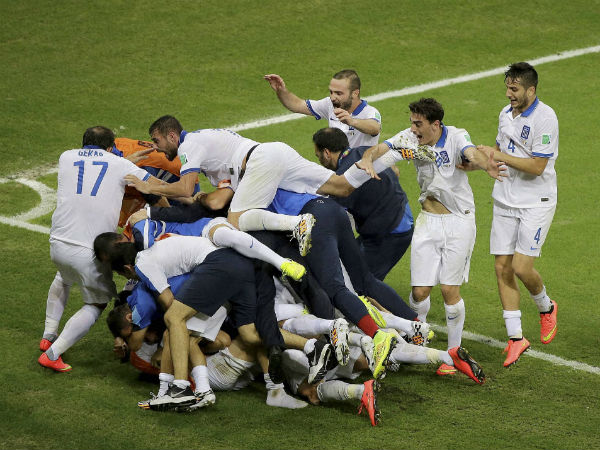 খেলা শেষে বাঁশি