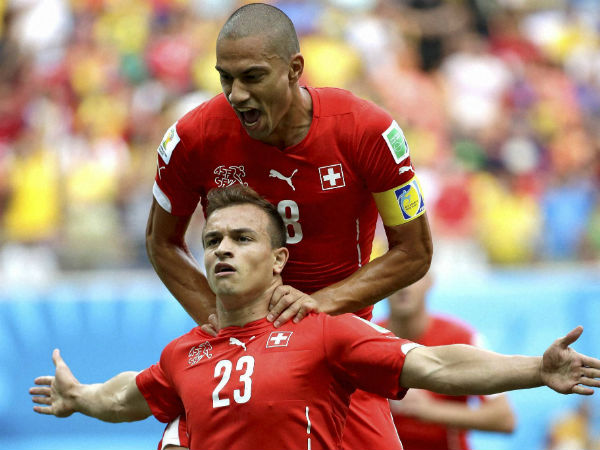 দ্বিতীয় গোল দ্বিতীয় গোল