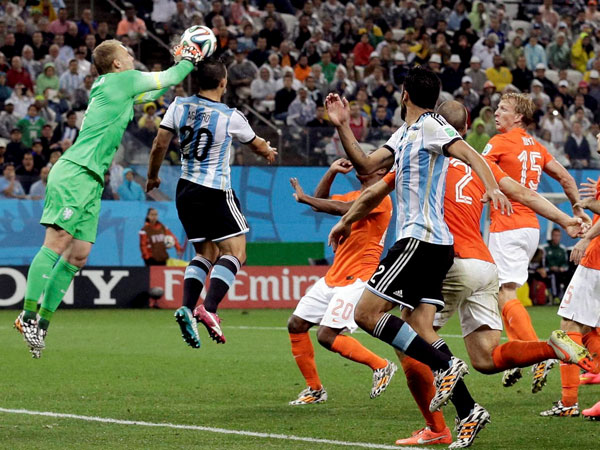 গোল বাঁচালেন, ম্যাচ নয় গোল বাঁচালেন, ম্যাচ নয়