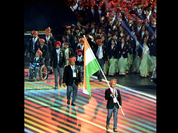 তেরঙ্গা উঁচা রহে হামারা...