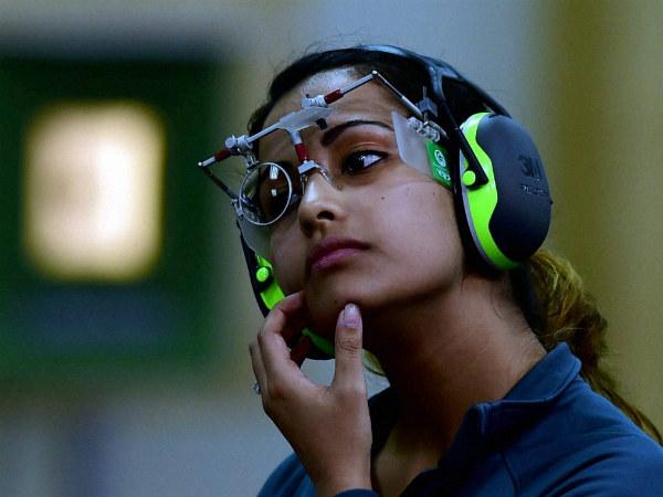 হতাশ হীনা