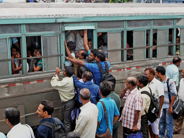 বাড়ল বাসভাড়া,গঠন হবে পরিবহন সংক্রান্ত টাস্ক ফোর্স , সিদ্ধান্ত রাজ্য সরকারের বাড়ল বাসভাড়া,গঠন হবে পরিবহন সংক্রান্ত টাস্ক ফোর্স , সিদ্ধান্ত রাজ্য সরকারের