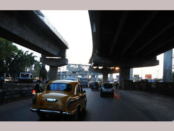  ছন্দে ফিরল শহর কলকাতা