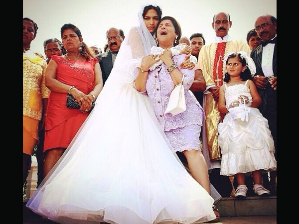 অনবদ্য ডিম্পল