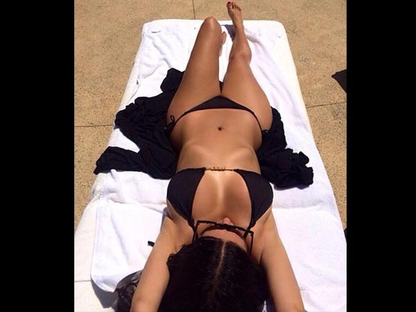 আবারও কালো আবারও কালো