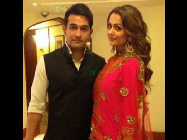 স্বামীর সঙ্গে