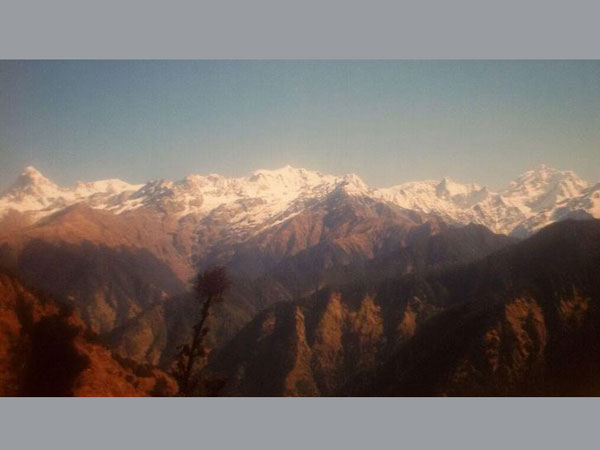 পাহাড়ের কোলে...