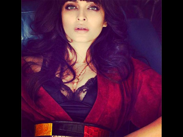 মোহময়ী মোহময়ী