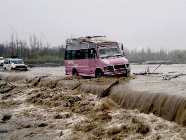 লারকিপোড়া