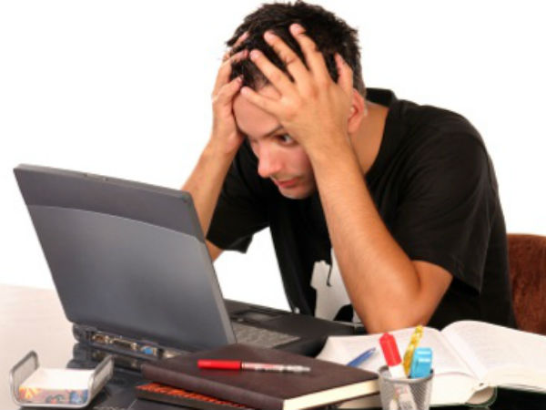 আপনি কি জানেন বিষণ্ণতার অন্যতম কারণ ফেসবুক, মুরগীর মাংস ?