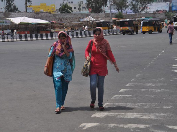 গ্রীষ্মের দাবদাহ