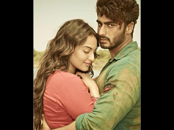 তেভর-এর সেটে তেভর-এর সেটে