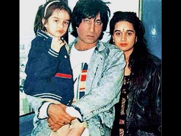 বাবার কোলে