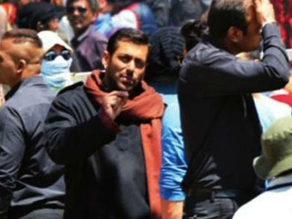 ফের আইনি গেরোয় সলমন