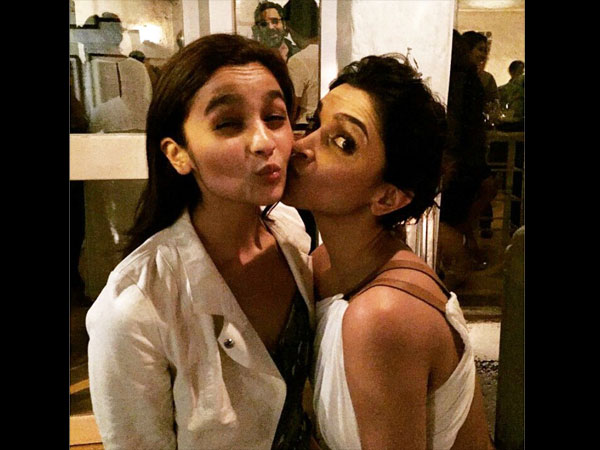 আলিয়াকে চুমু আলিয়াকে চুমু