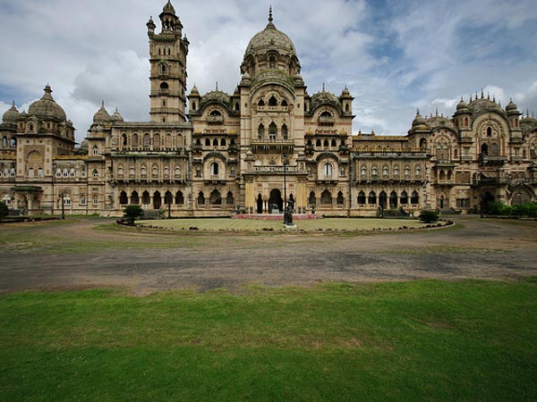 লক্ষ্মীবিলাস প্যালেস