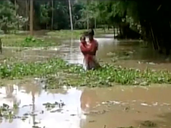 অসমের বন্যা পরিস্থিতি অসমের বন্যা পরিস্থিতি