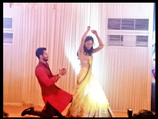 নাচে মত্ত নাচে মত্ত