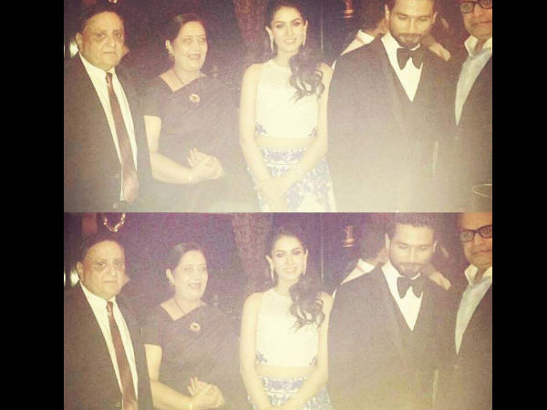 অতিথিদের সঙ্গে