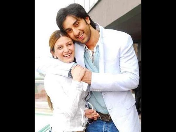 একফ্রেমে ভাই-বোন একফ্রেমে ভাই-বোন