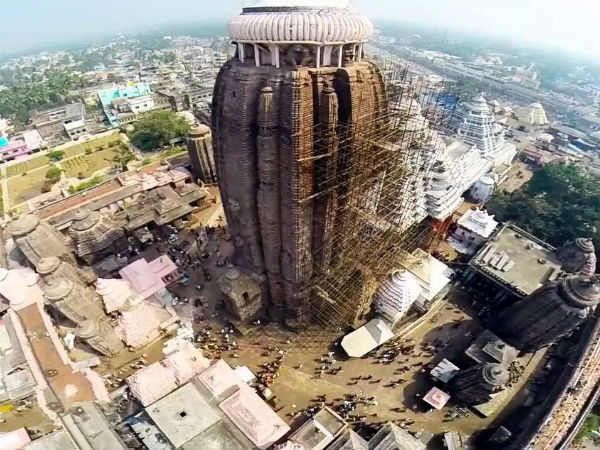 মন্দিরের ছায়া