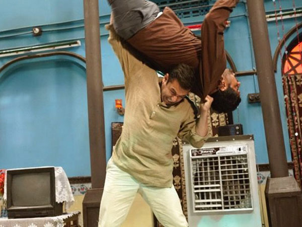 ২০১৫-র সবচেয়ে বড় ওপেনার ২০১৫-র সবচেয়ে বড় ওপেনার