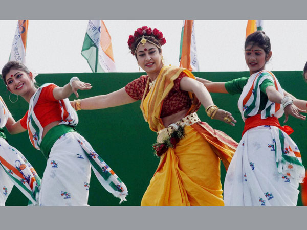 সারদা মামলায় শতাব্দিকে তলব