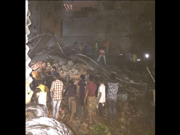 ভেঙে পড়ল বহুতল ভেঙে পড়ল বহুতল