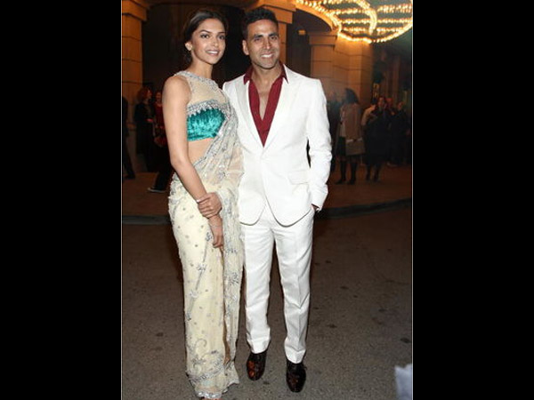 অক্ষয়ের সঙ্গে