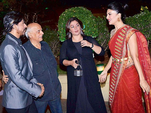 মুকেশ ভাটের পার্টিতে মুকেশ ভাটের পার্টিতে